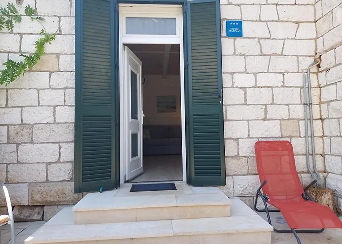 アパート Parenzana